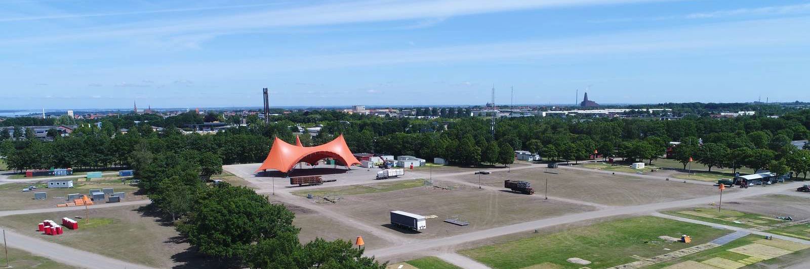 Festivals pladsen før start
