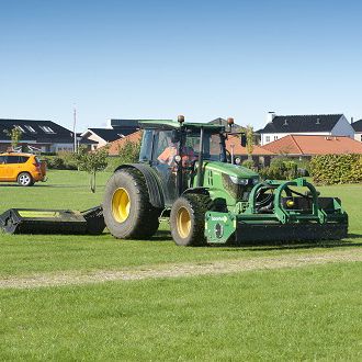 Græsslåning ved Hyrdehøj